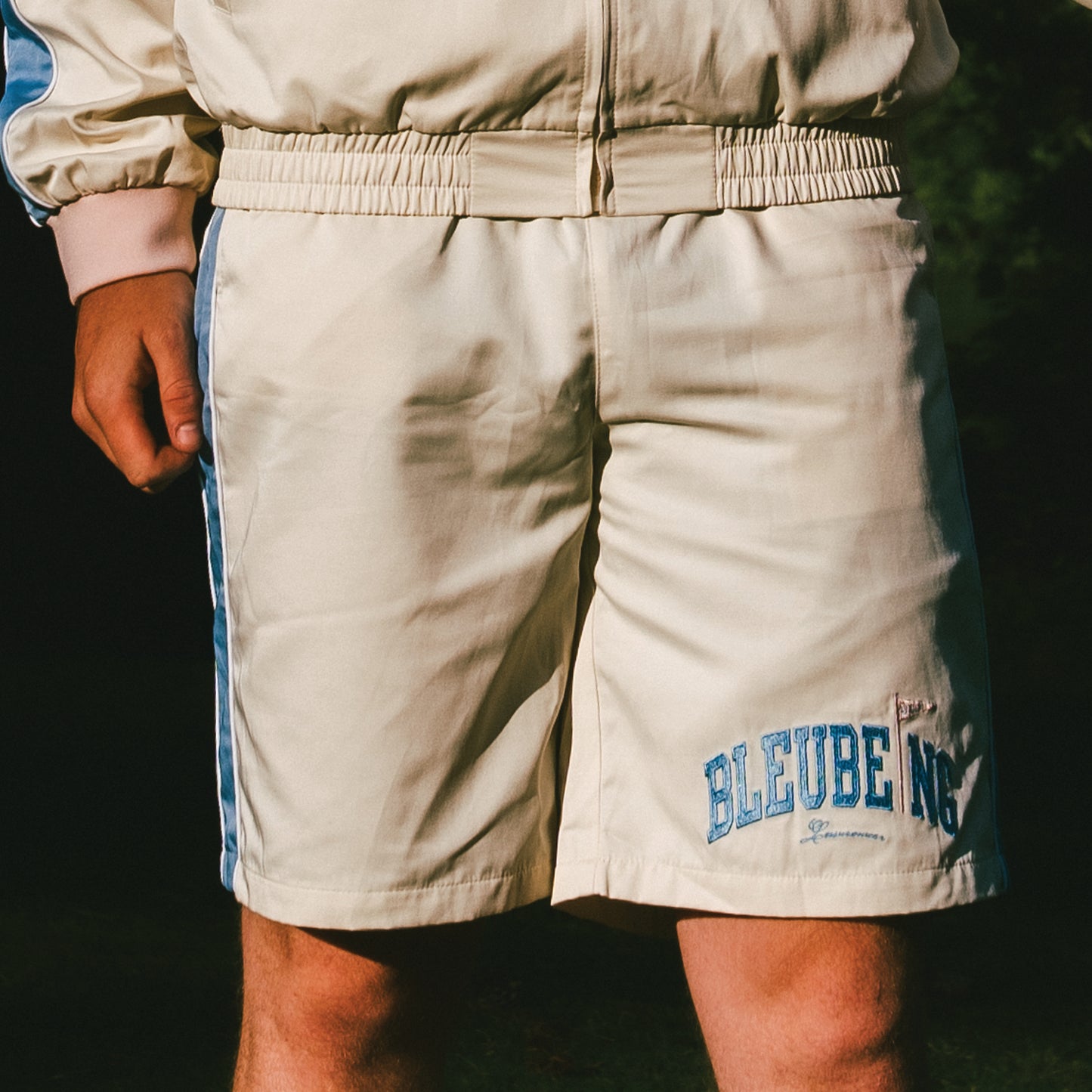 MOMENTUM WINDBREAKER SHORTS