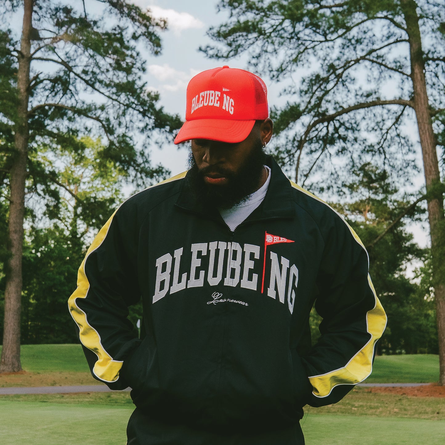 MOMENTUM WINDBREAKER JACKET